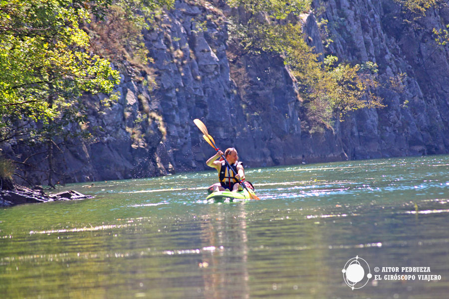 Kayak en el cañón Matka